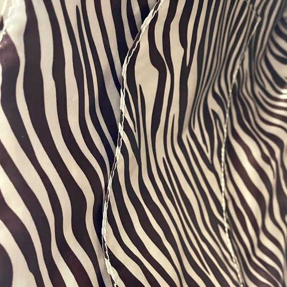 Dana Buchman Snake Skin Tote Bag - Picture 12 of 12